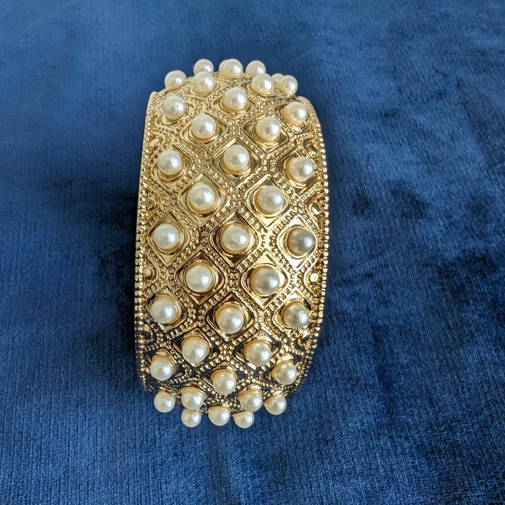 Bracelet - Picture 3 of 6